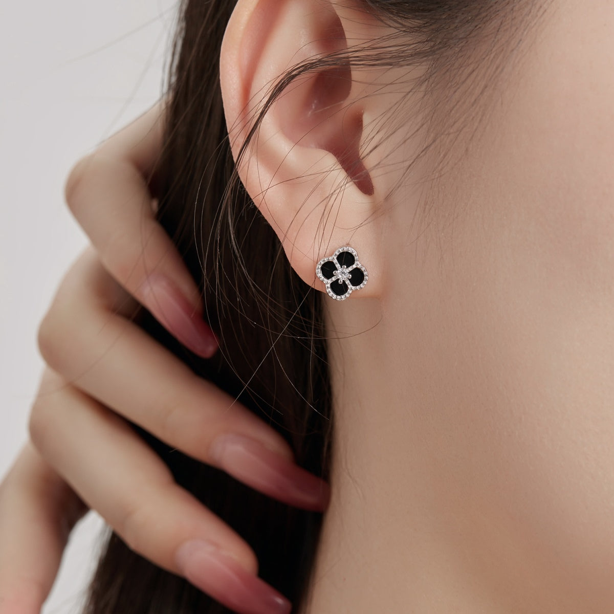 [XXX]Four-Leaf Clover Flower Shape Exquisite Earrings