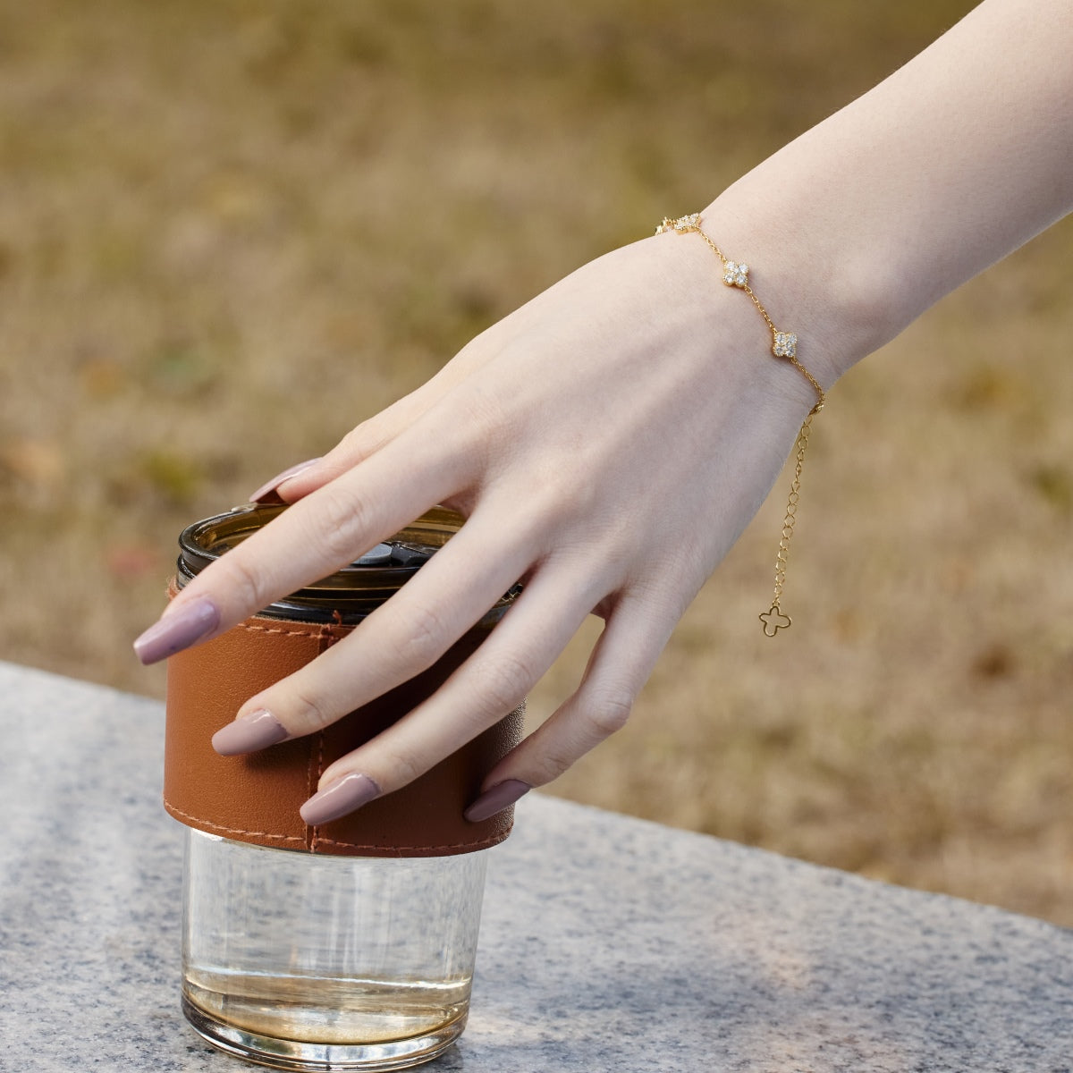 [XXX]Four-Leaf Clover Hollow Butterfly Bracelet