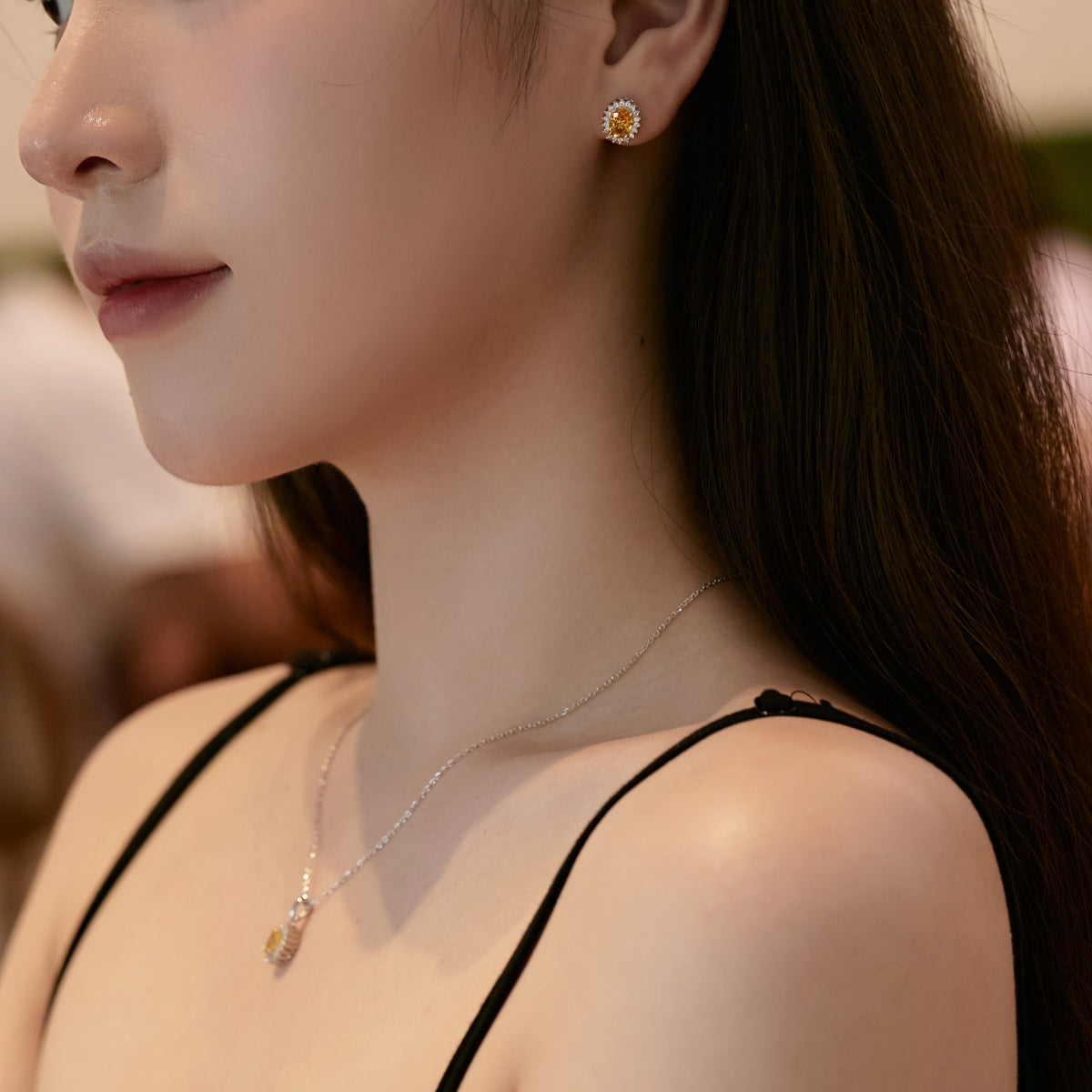 [XXX]Delicate Radiant Oval Cut Daily Earrings