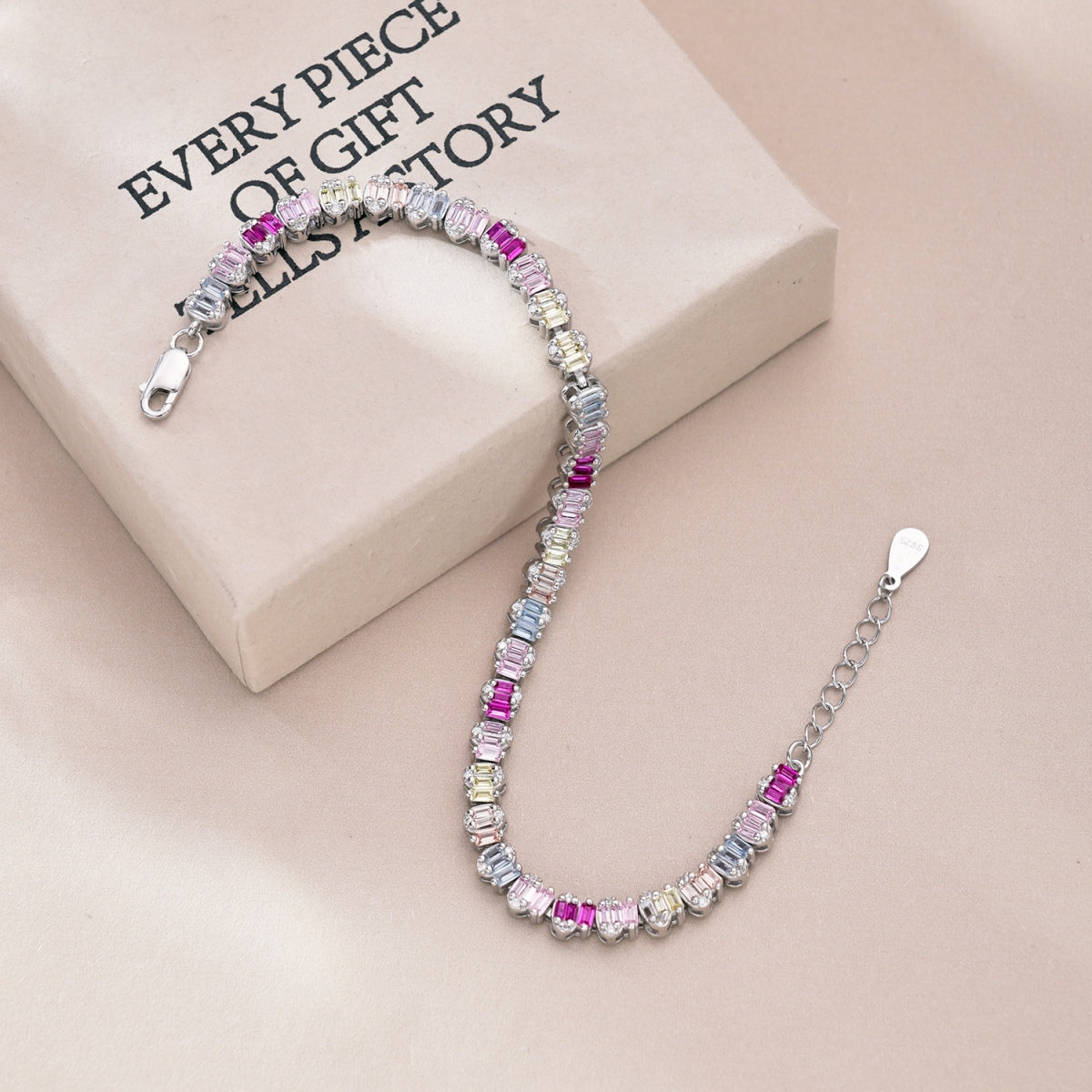 [XXX]Delicate Colorful Emerald Cut Party Bracelet