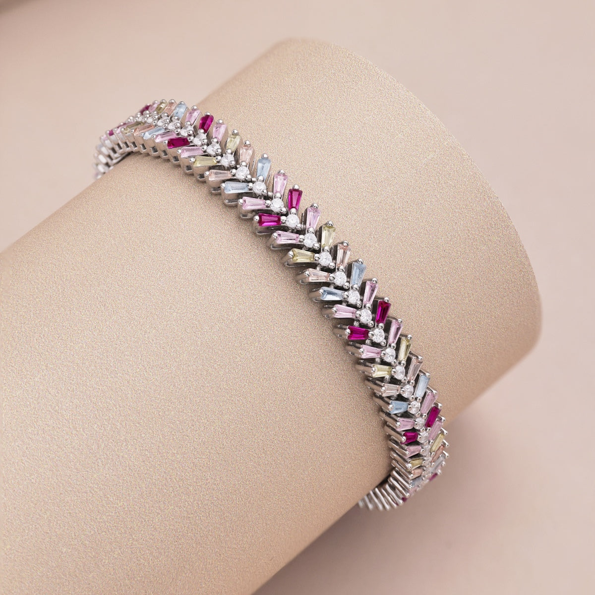 [XXX]Dainty Radiant Emerald Cut Daily Bracelet