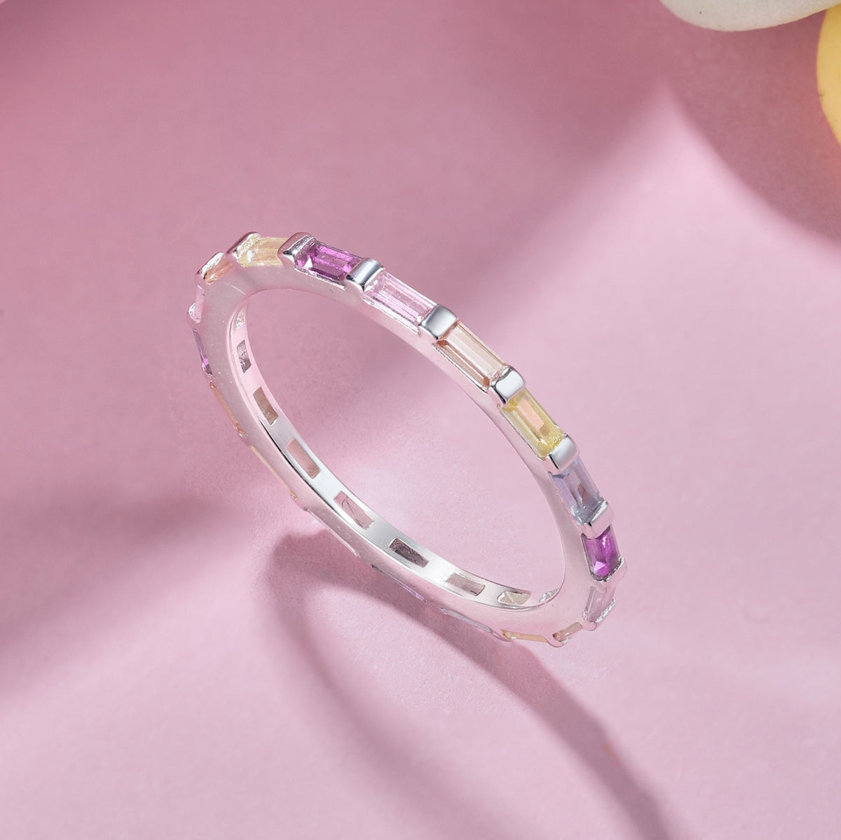 [XXX]Exquisite Multicolored Emerald Cut Daily Ring