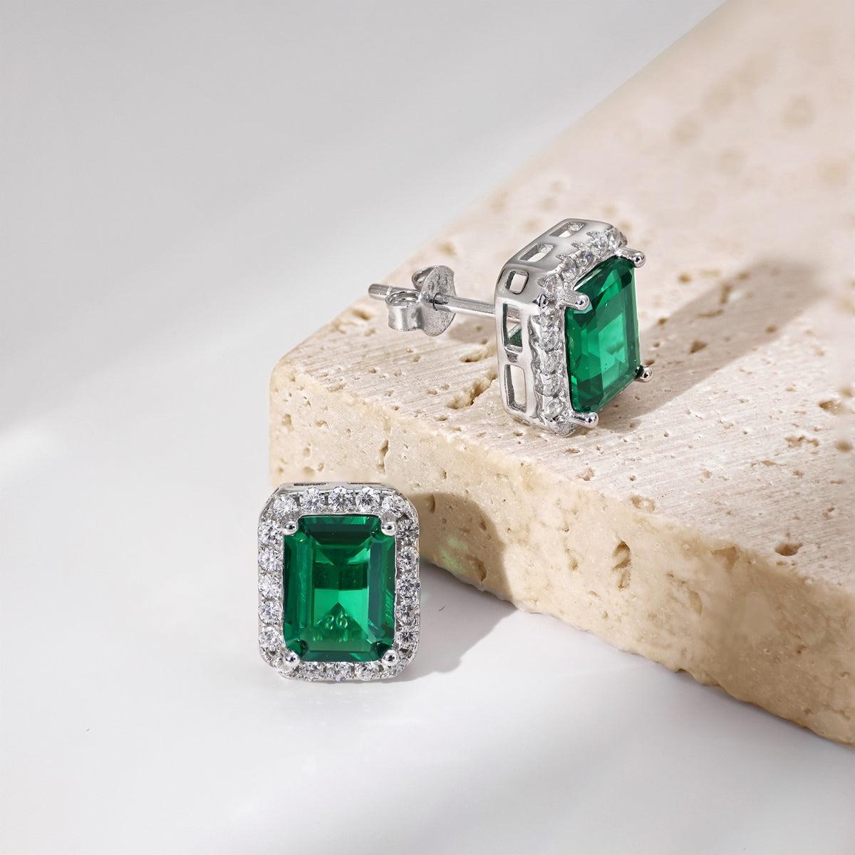 [XXX]Luxurious Dainty Emerald Cut Banquet Earrings