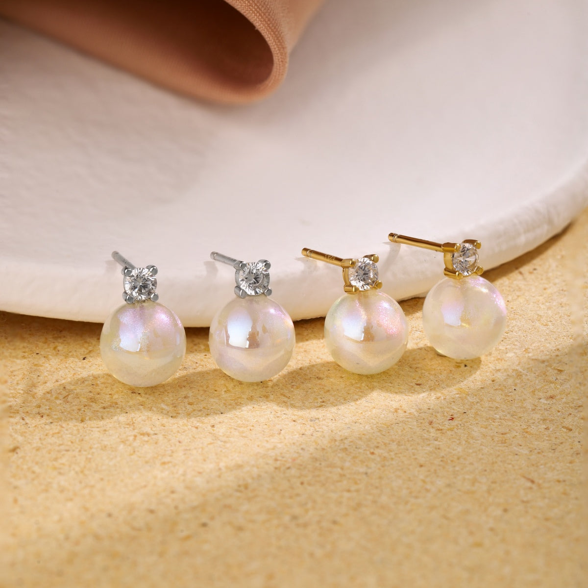 [XXX]Symphony Mermaid Pearl Earrings