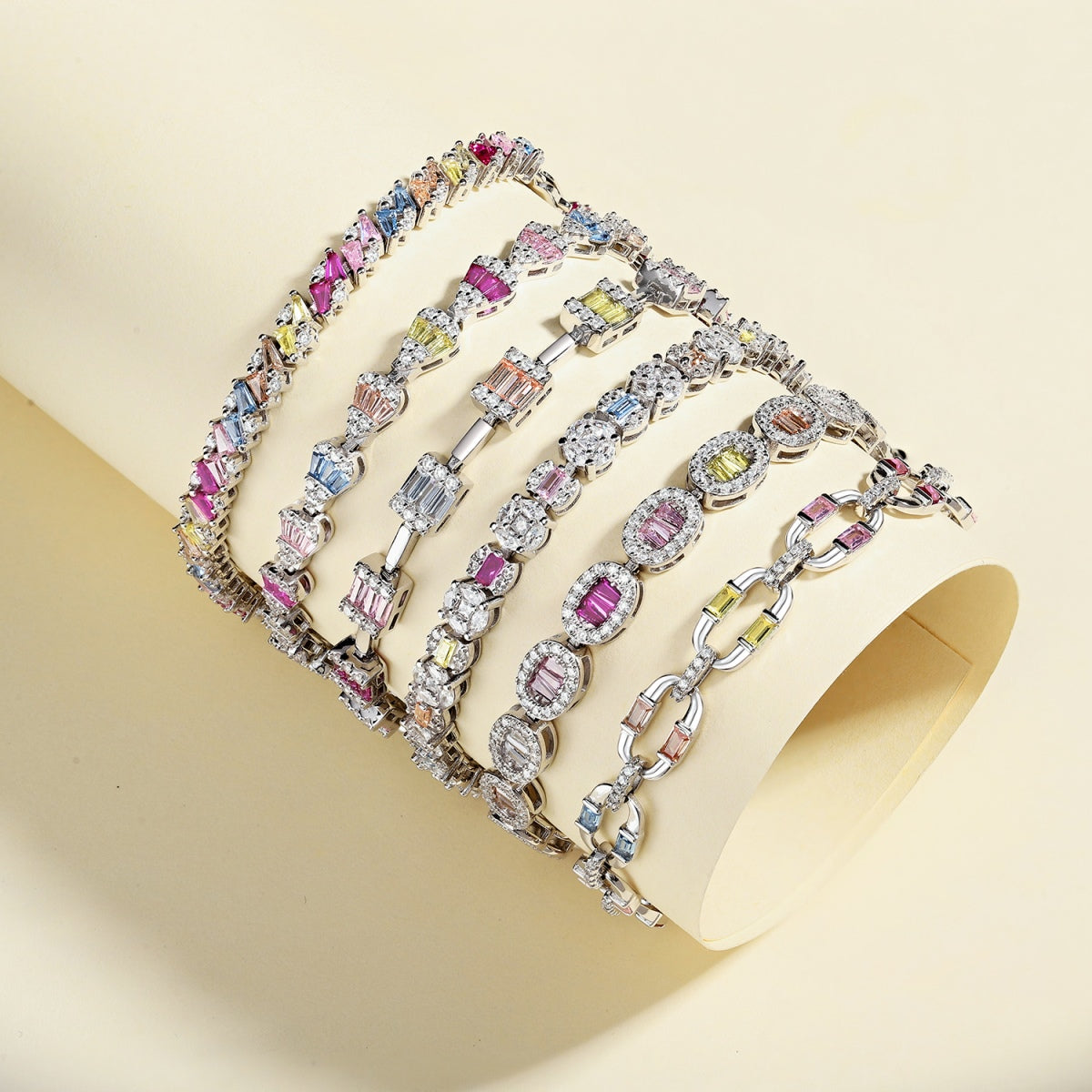 [XXX]Ornate Sparkling Multi Cut Party Bracelet