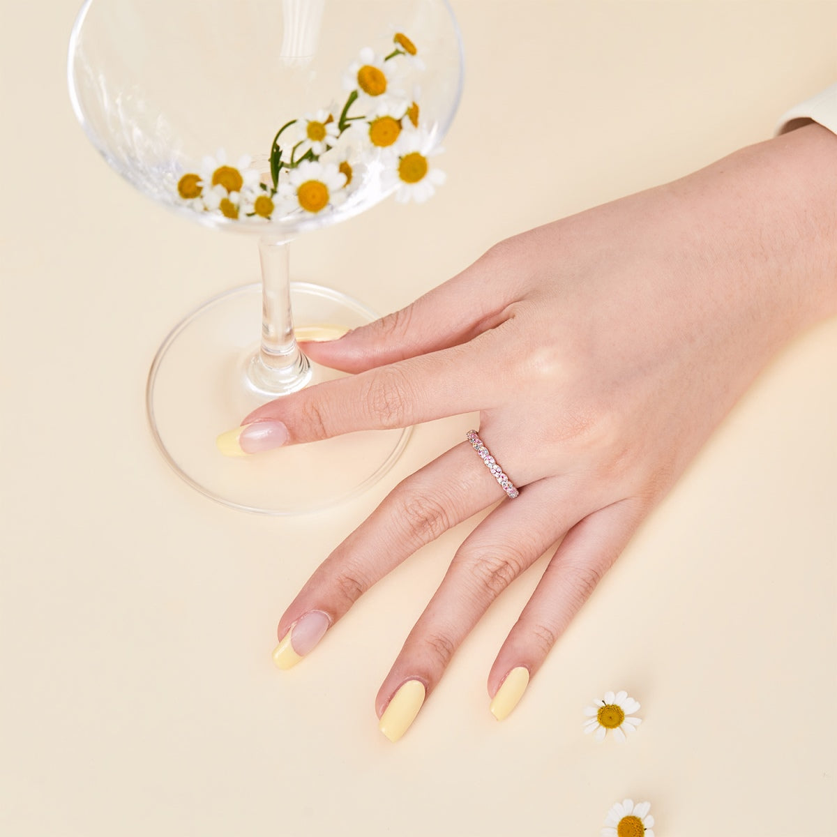 [XXX]Dainty Ebullient Round Cut Daily Ring