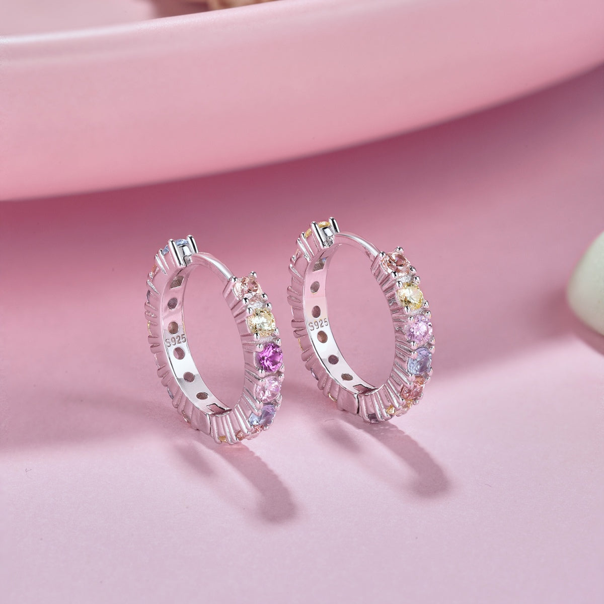 [XXX]Radiant Colorful Round Cut Earrings