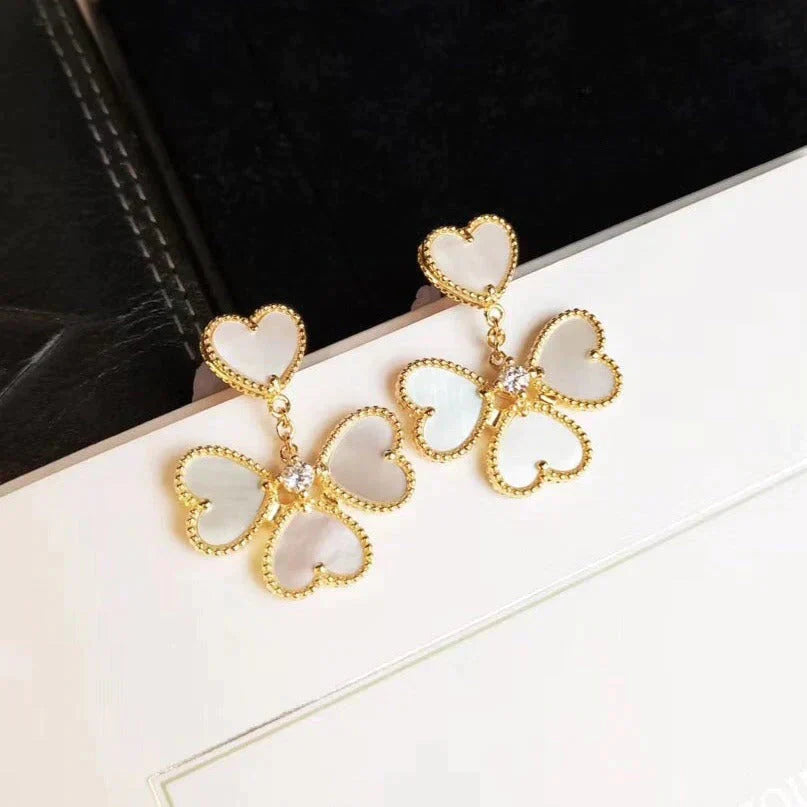 CLOVER SWEET WHITE MOP EARRINGS