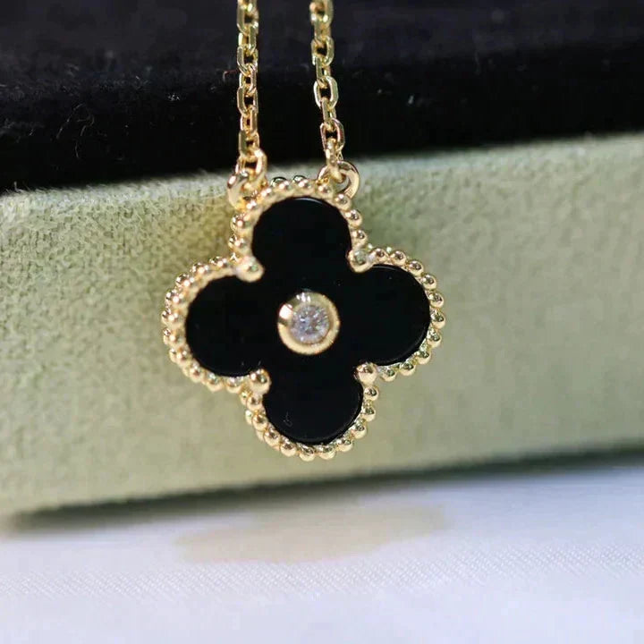 CLOVER 15MM DIAMOND ONYX NECKLACE