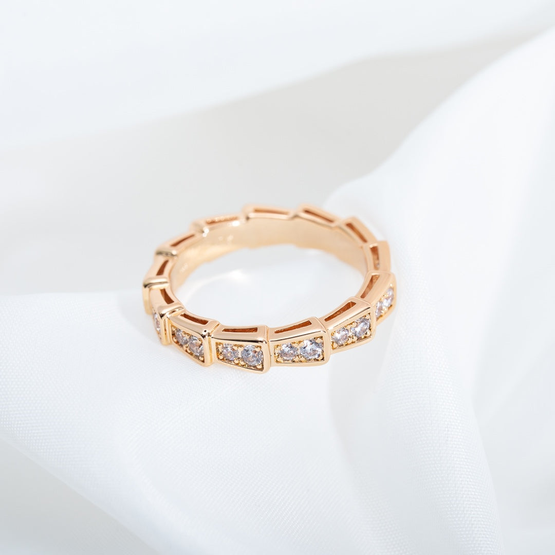 SERPENTI RING PINK GOLD DIAMOND PAVED 3MM