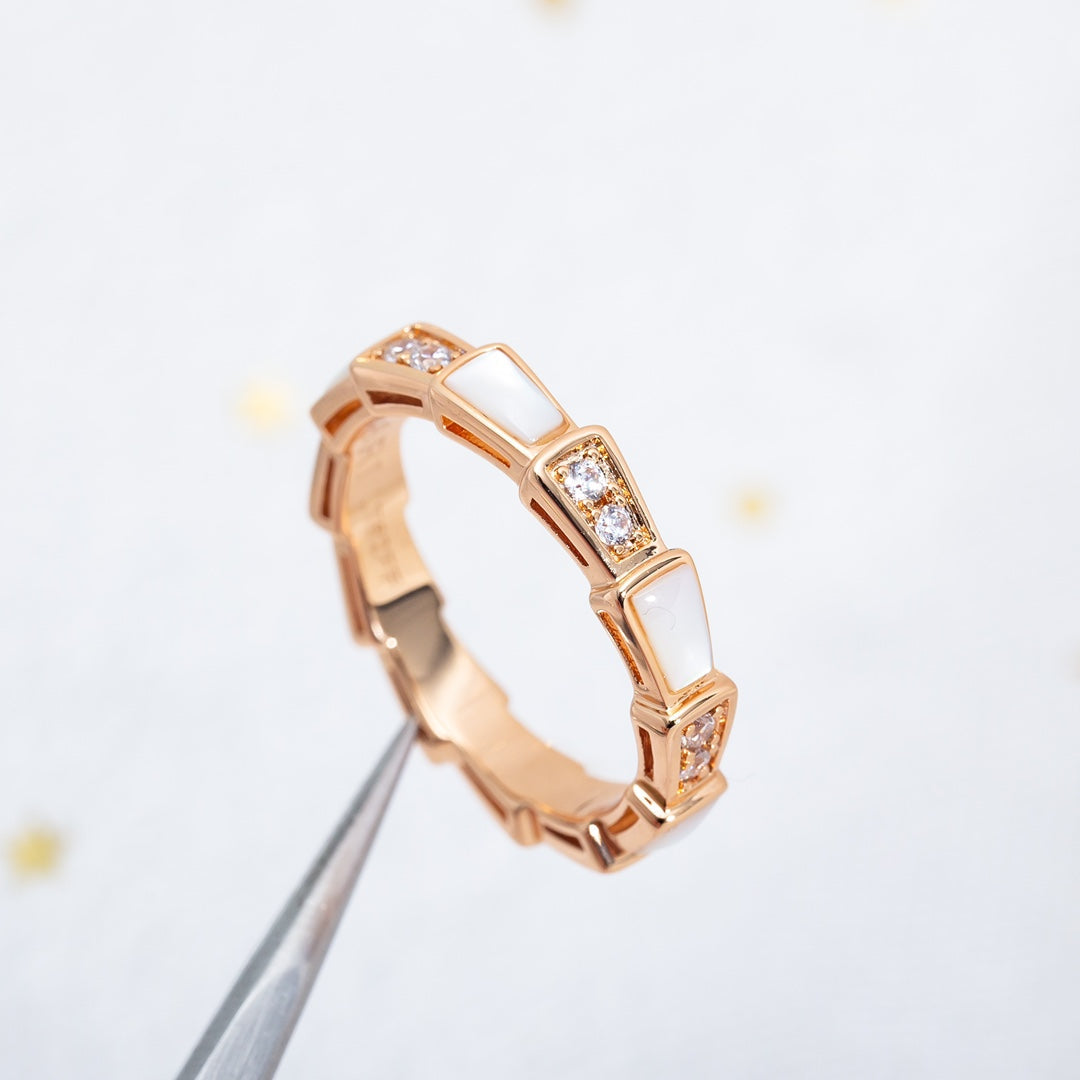 SERPENTI RING PINK GOLD DIAMOND MOP 3MM