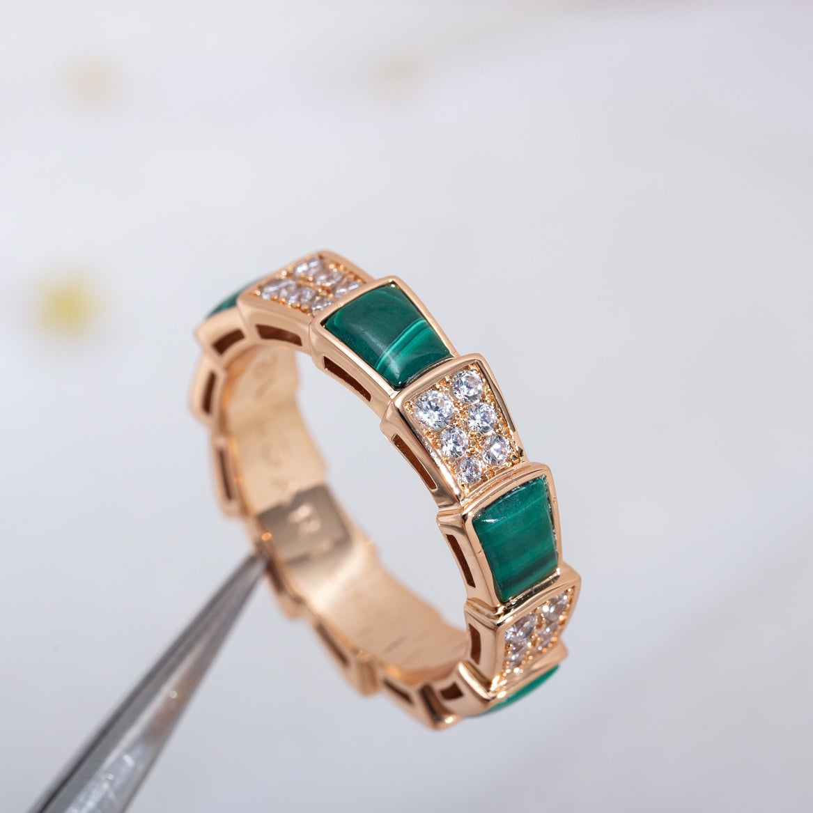 SERPENTI RING PINK GOLD MALACHITE DIAMOND PAVED 4MM