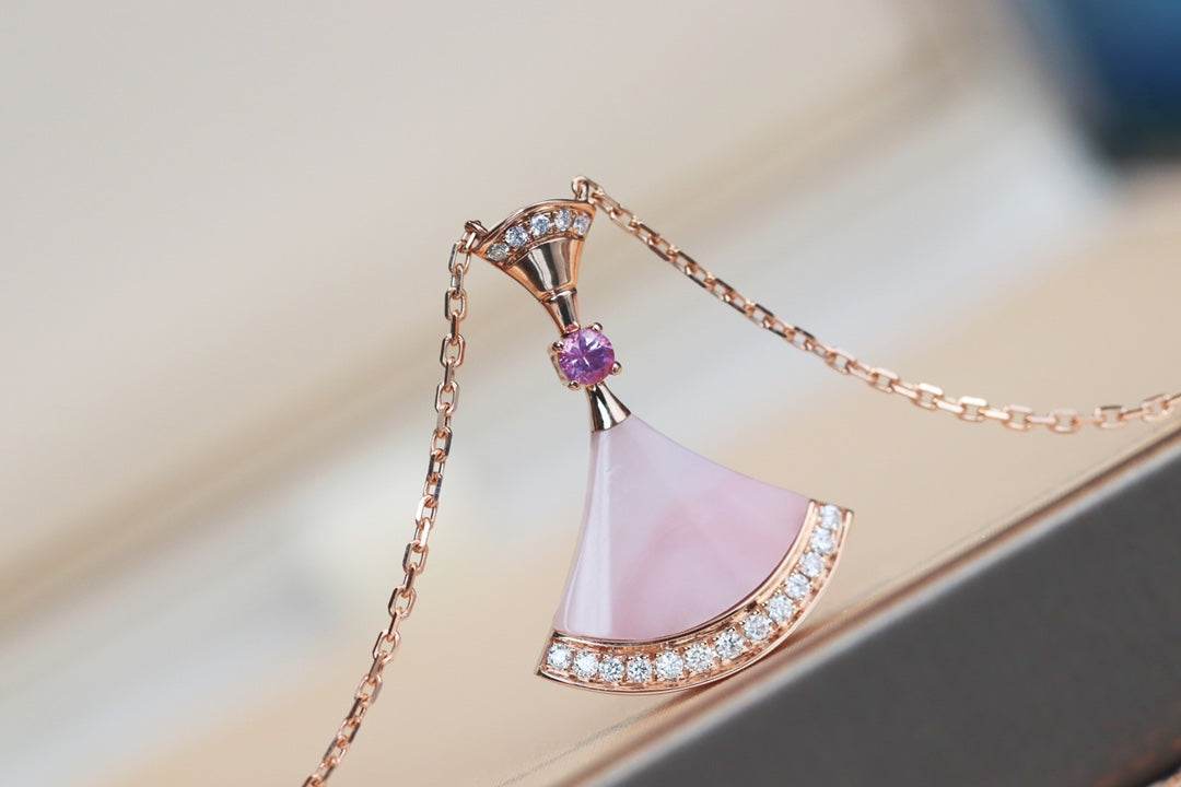 DREAM NECKLACE PINK MOP DIAMOND