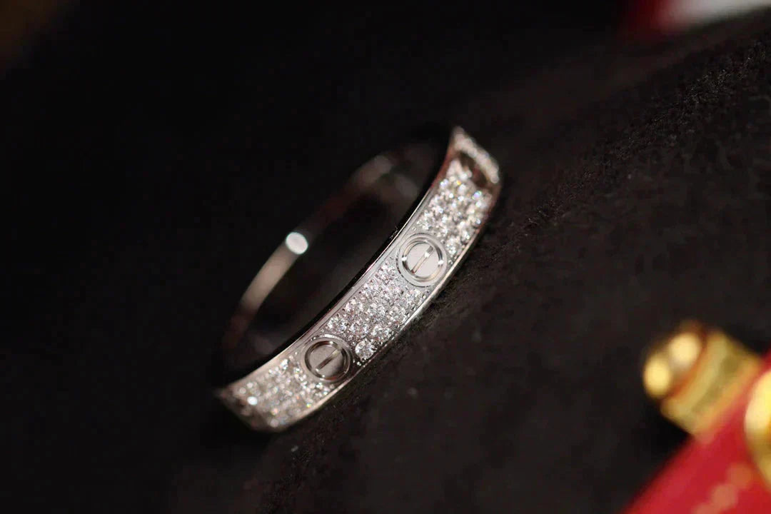 LOVE RING 4MM DIAMOND PAVED