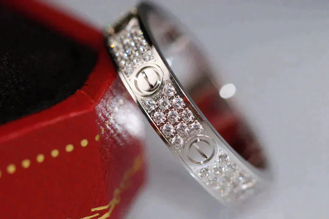 LOVE RING 4MM DIAMOND PAVED