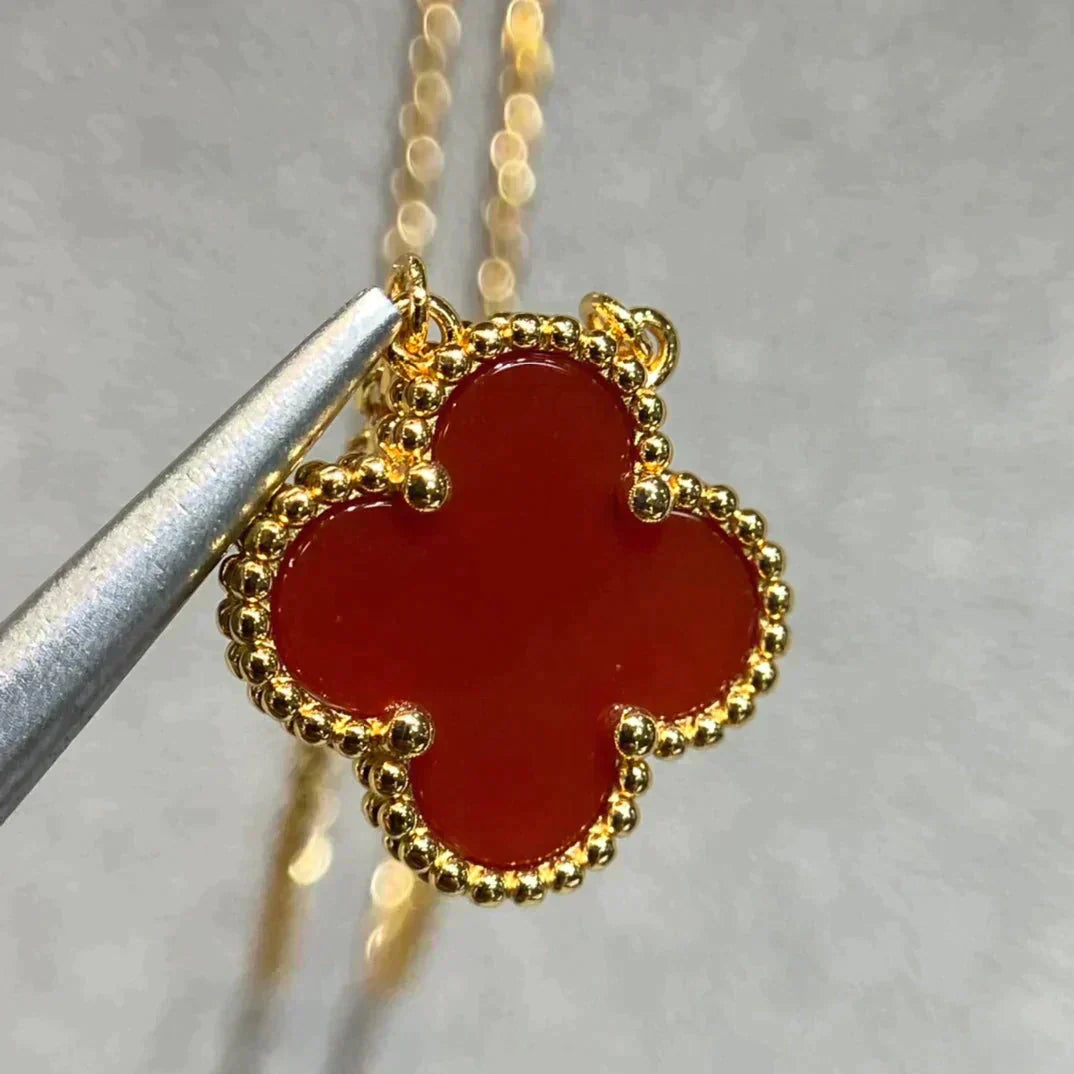 CLOVER 15MM CARNELIAN SINGLE FLOWER NECKLACE