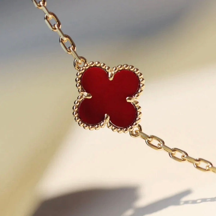 CLOVER 20 MOTIFS CARNELIAN NECKLACE