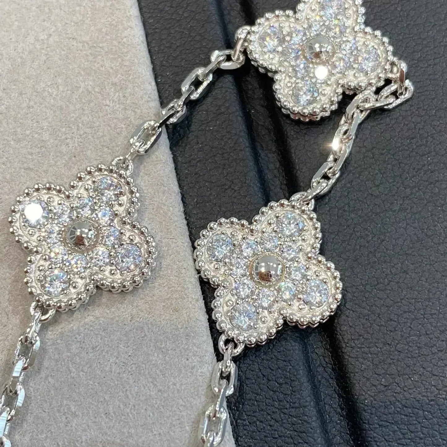 CLOVER 5 MOTIFS  DIAMOND BRACELET SILVER