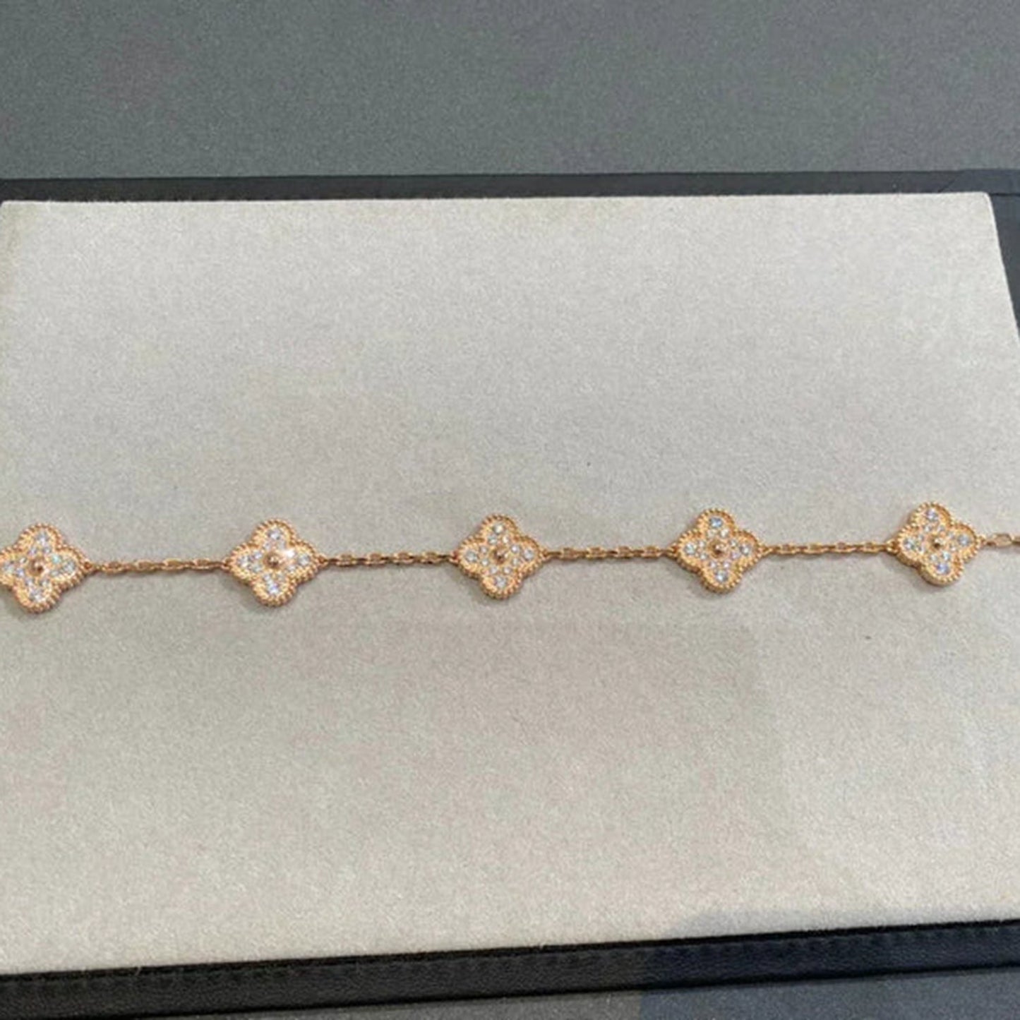 CLOVER 5 MOTIFS  FULL DIAMOND BRACELET