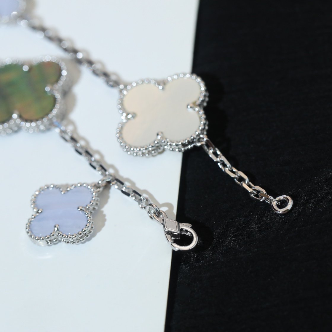 CLOVER BRACELET 5 MOTIFS MOP CHALCEDONY SILVER