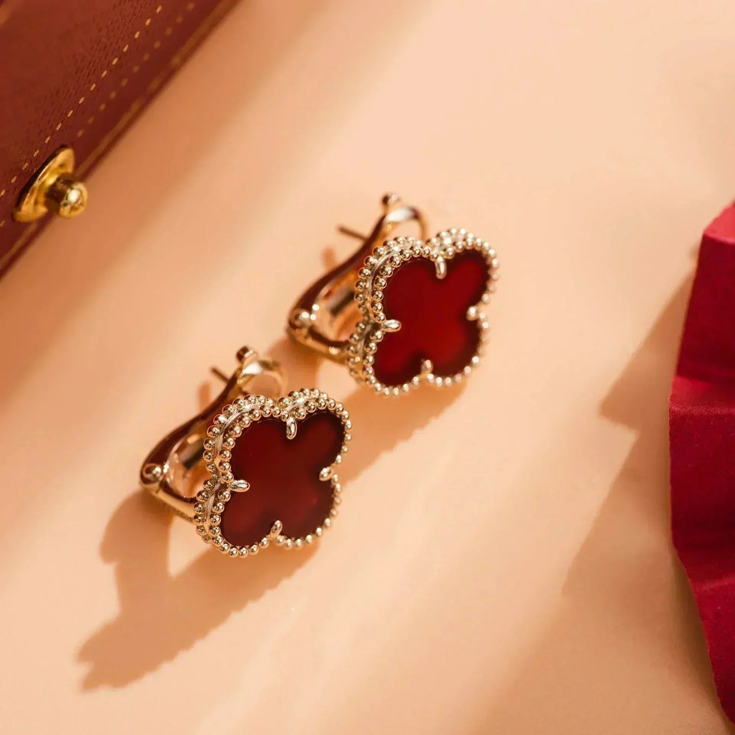 CLOVER MEDIUM 1 MOTIFS CARNELIAN  EARRINGS