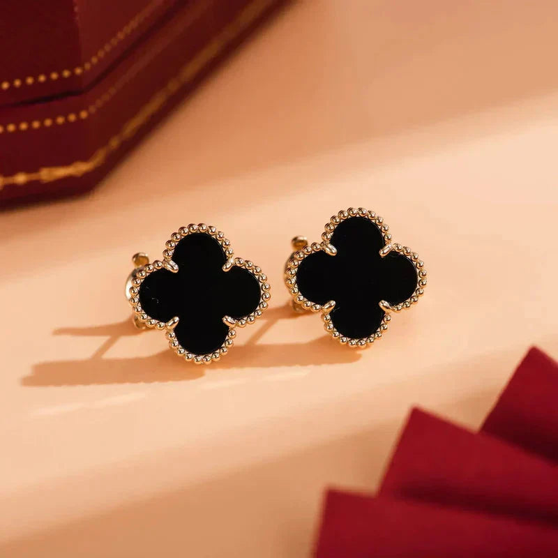 CLOVER MEDIUM 1 MOTIFS  ONYX STUD EARRINGS