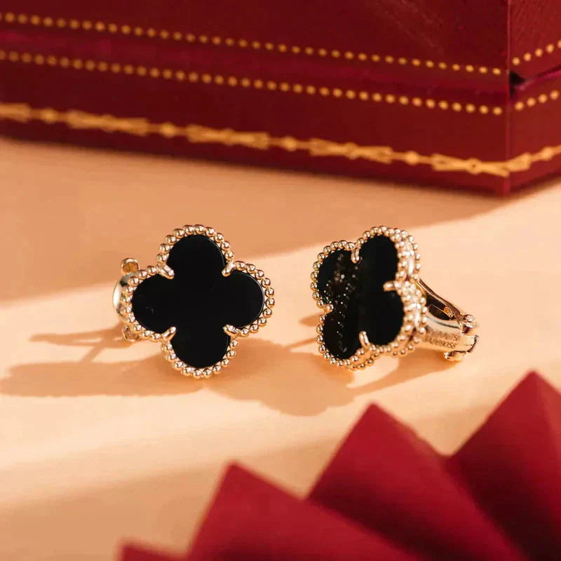 CLOVER MEDIUM 1 MOTIFS  ONYX STUD EARRINGS