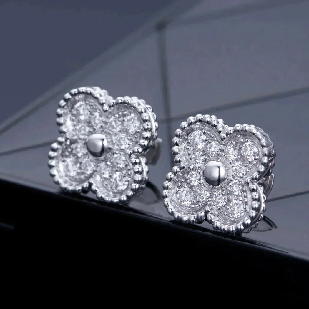 CLOVER 1 MOTIFS DIAMOND STUD EARRINGS SILVER