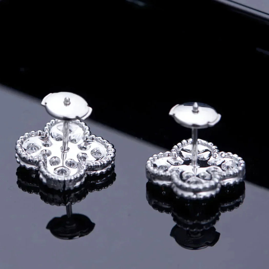 CLOVER 1 MOTIFS DIAMOND STUD EARRINGS SILVER