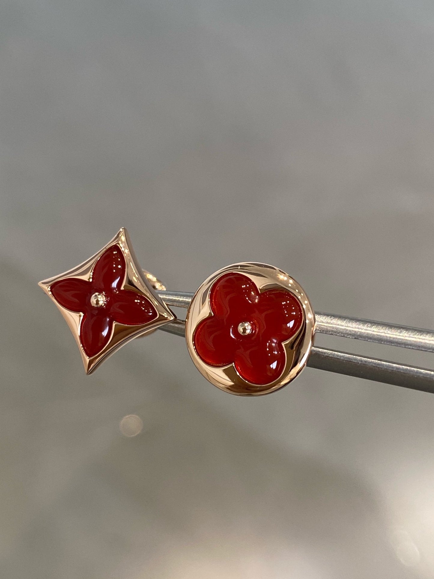 STAR AND SUN PINK GOLD CARNELIAN STUD EARRINGS