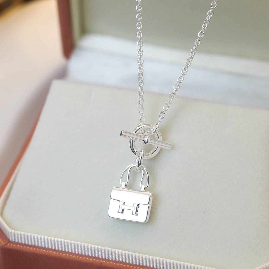 POP H PEDANT SILVER NECKLACE