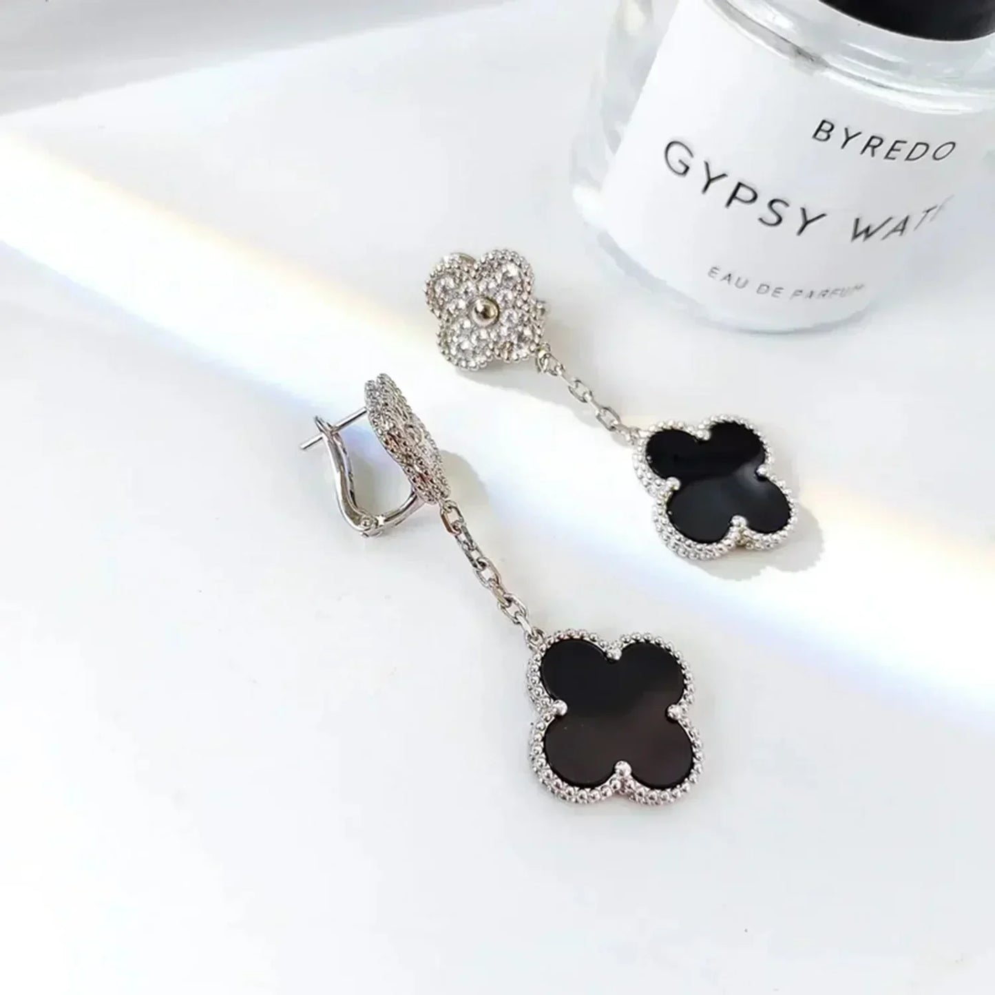 CLOVER 2 MOTIFS  DIAMOND ONYX EARRINGS SILVER