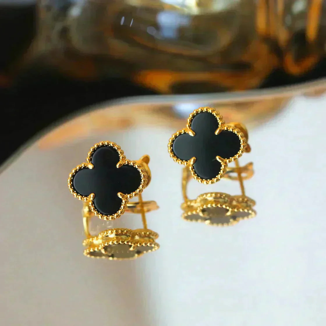 CLOVER MEDIUM 1 MOTIFS  ONYX STUD EARRINGS