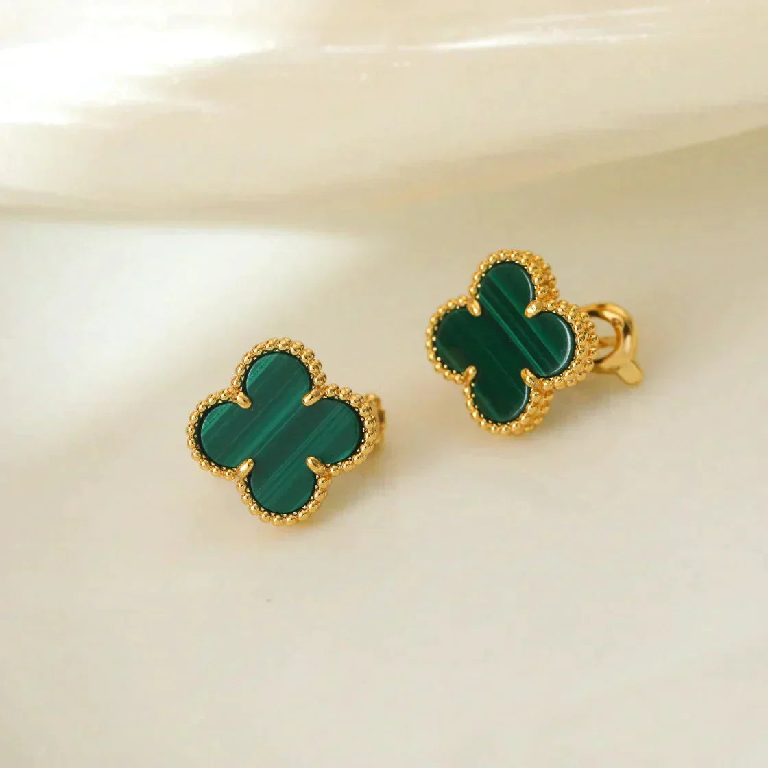 CLOVER MEDIUM 1 MOTIFS MALACHITE  EARRINGS