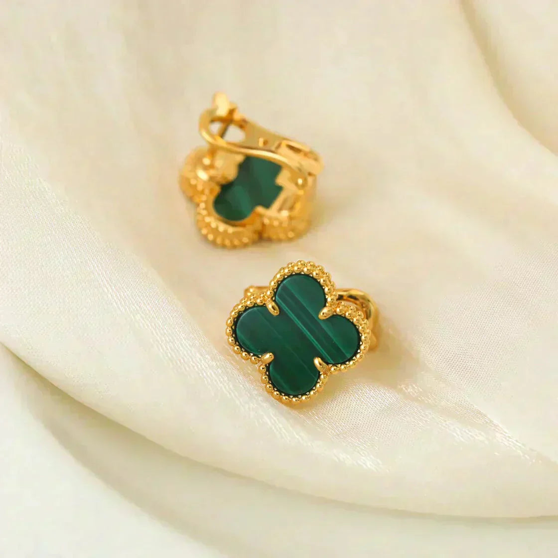 CLOVER MEDIUM 1 MOTIFS MALACHITE  EARRINGS