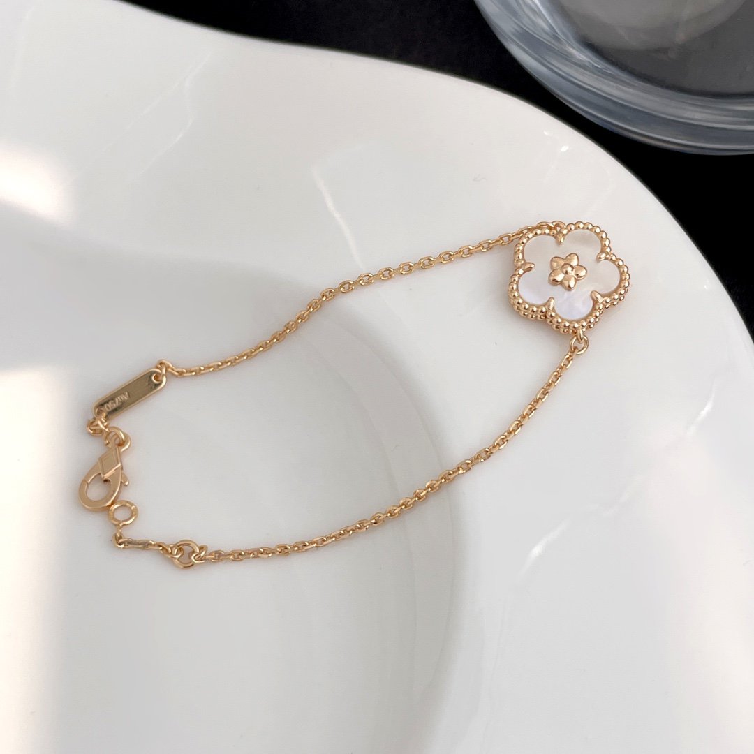 LUCKY SPRING ROSE GOLD MOP BRACELET