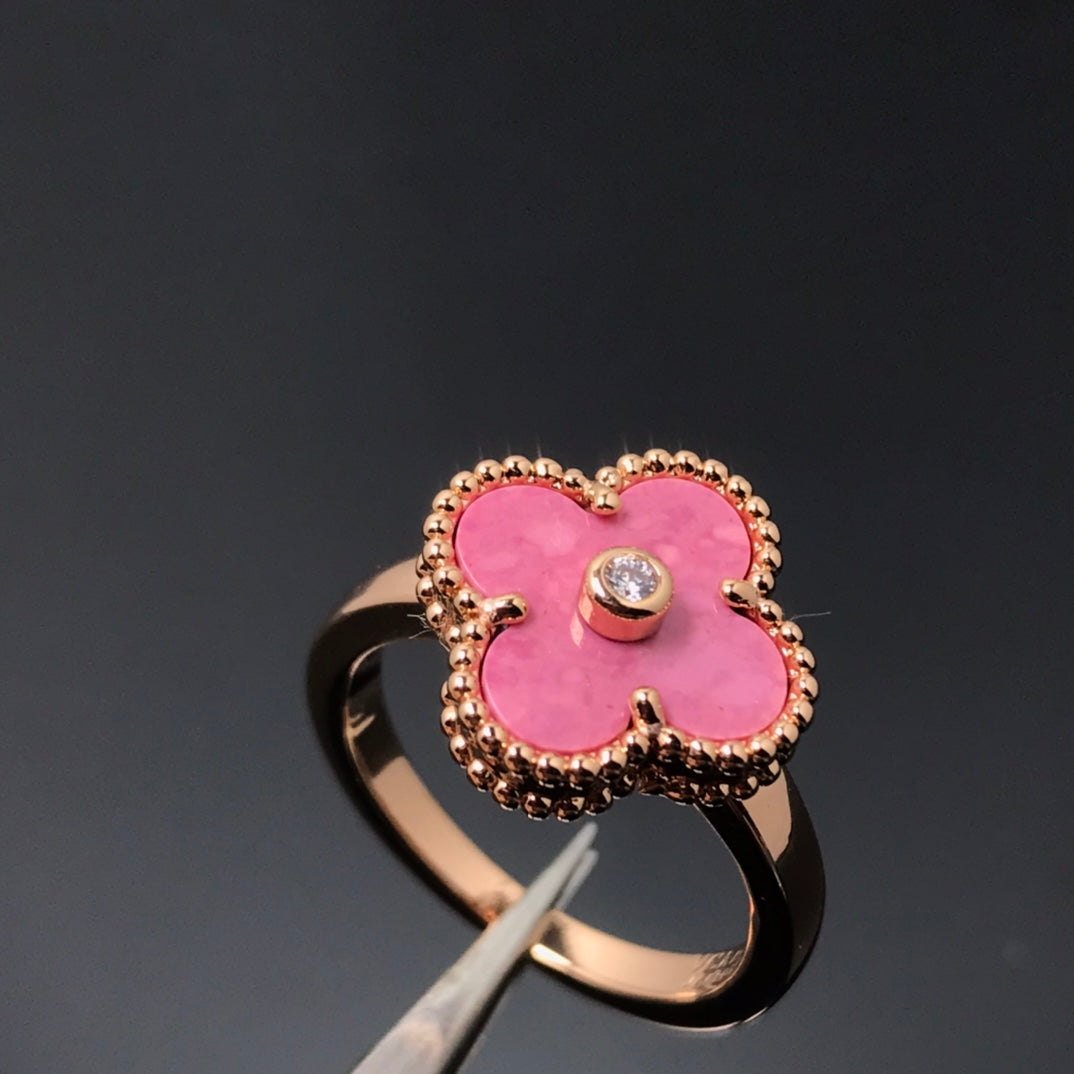 CLOVER RHODONITE ROSE GOLD RING