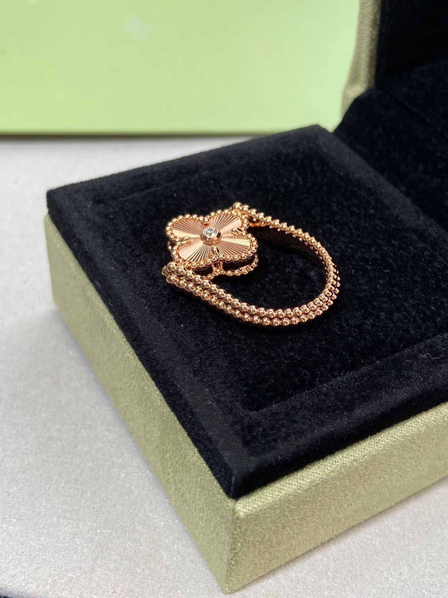 CLOVER RIVERSIBLE ROSE GOLD RING