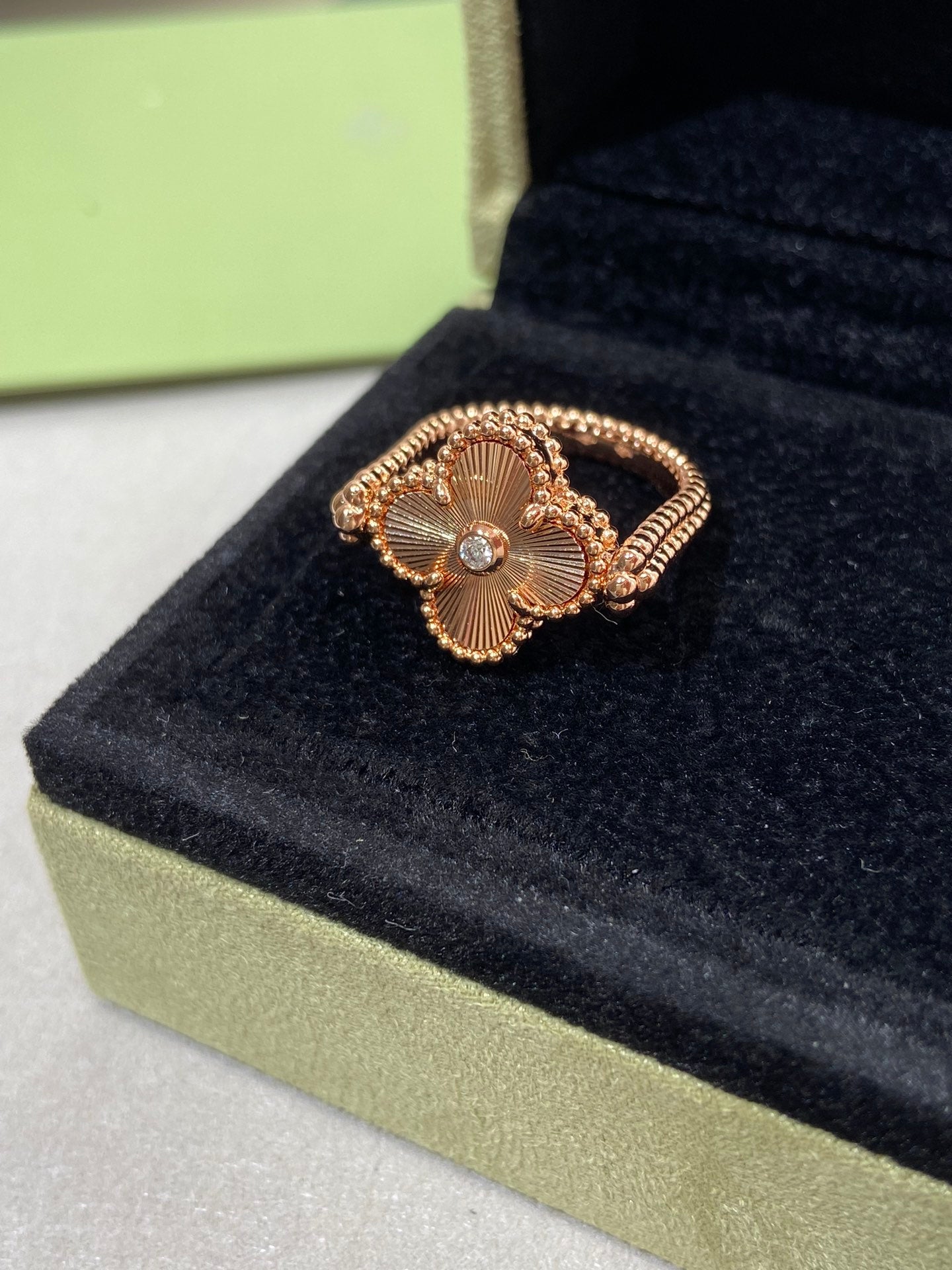 CLOVER RIVERSIBLE ROSE GOLD RING