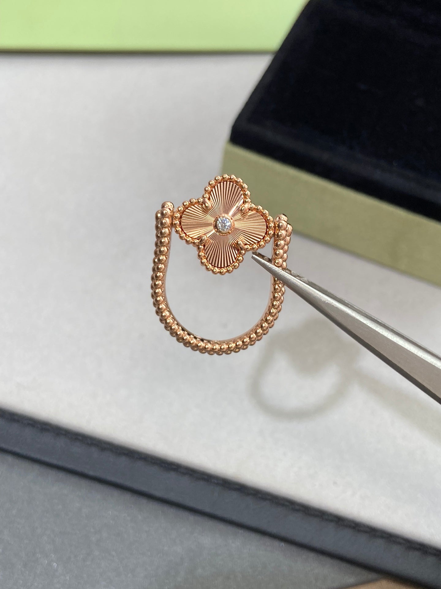 CLOVER RIVERSIBLE ROSE GOLD RING