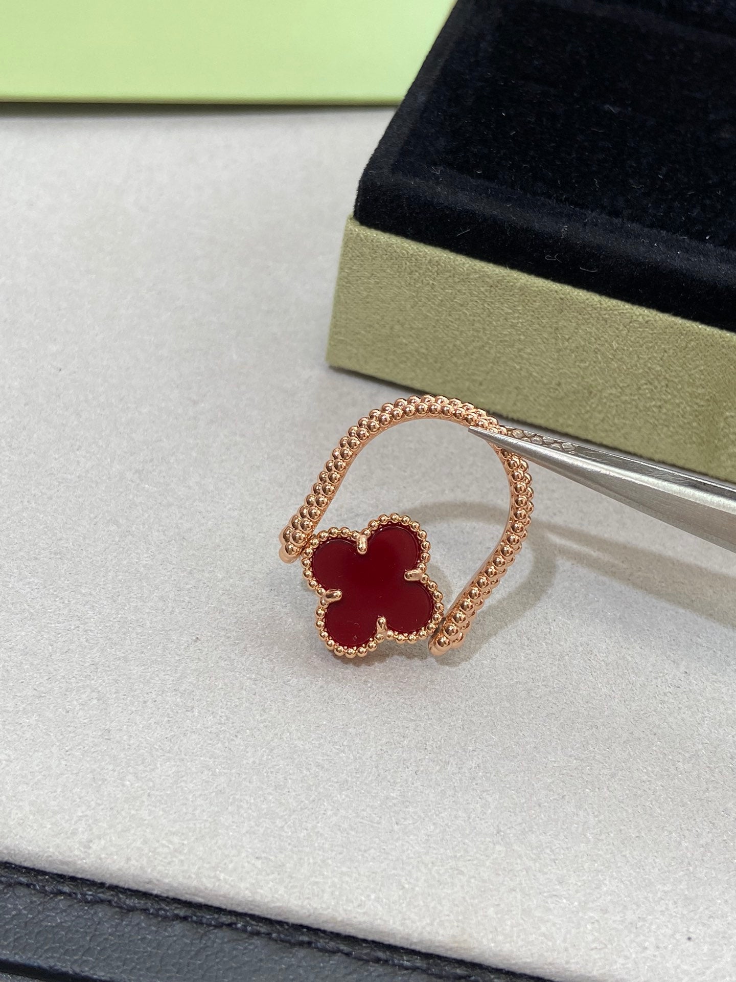 CLOVER RIVERSIBLE ROSE GOLD RING