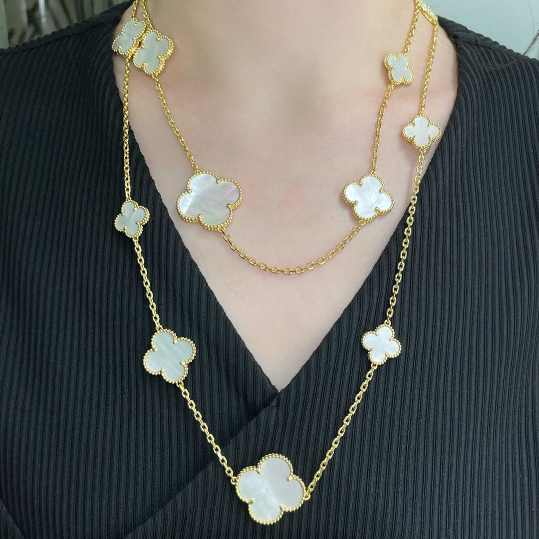 CLOVER 16 MOTIF WHITE MOP GOLD NECKLACE