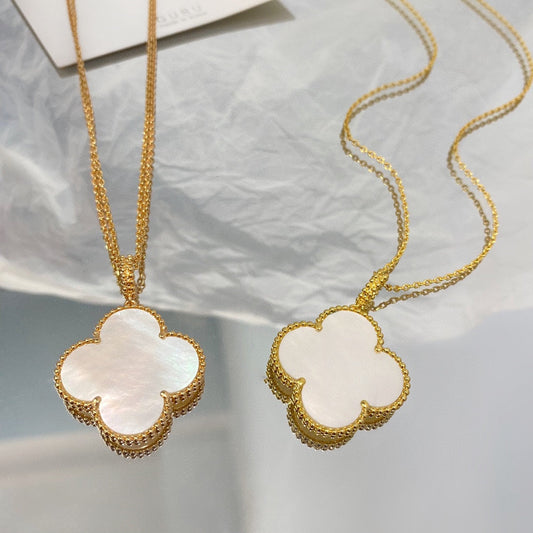 CLOVER 25MM MOP LARGE PENDANT NECKLACE