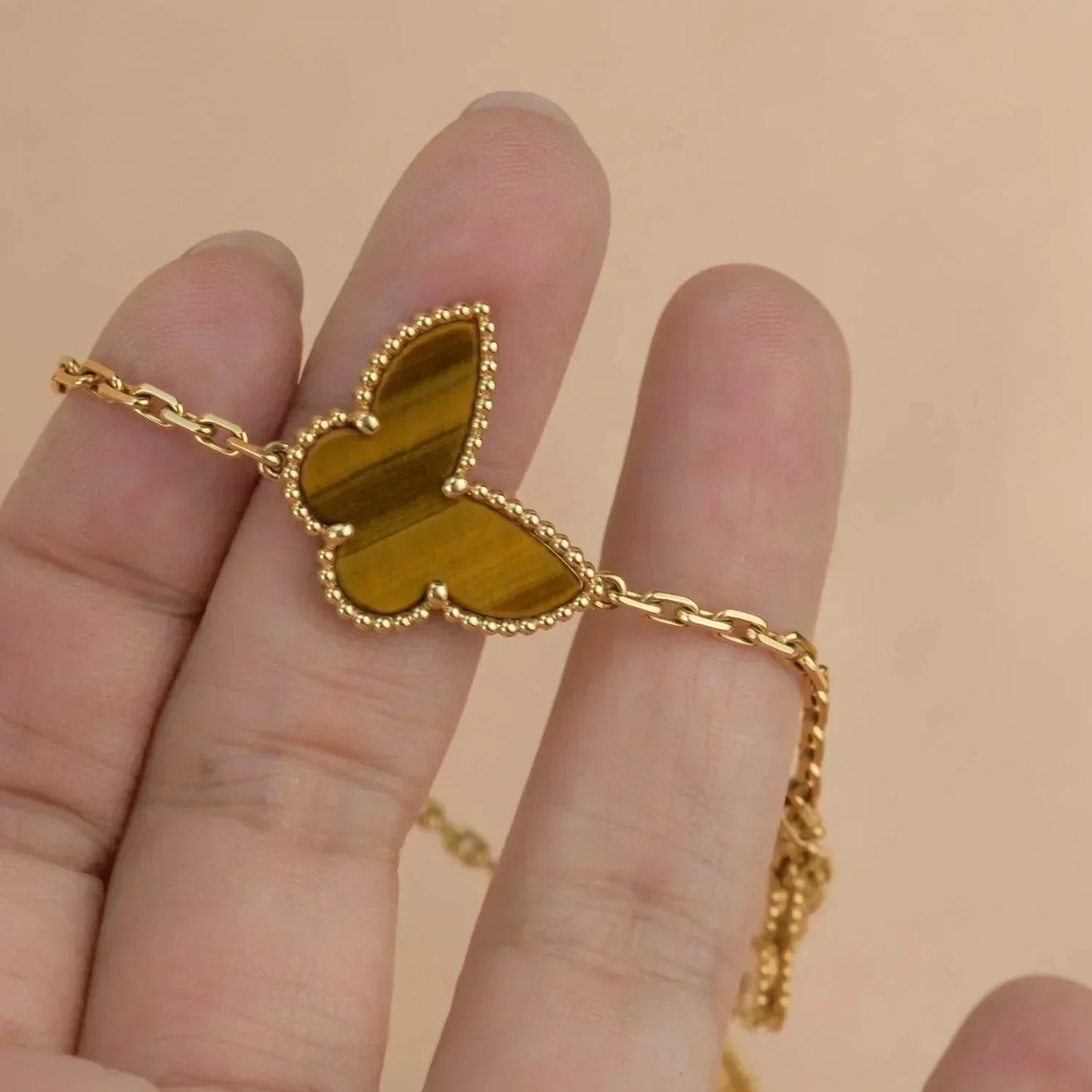 LUCKY SPRING 5 MOTIF GOLD BRACELET