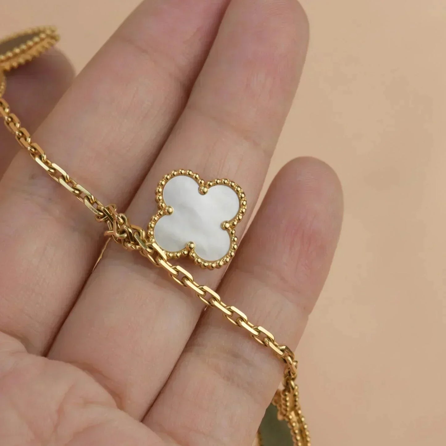 LUCKY SPRING 5 MOTIF GOLD BRACELET