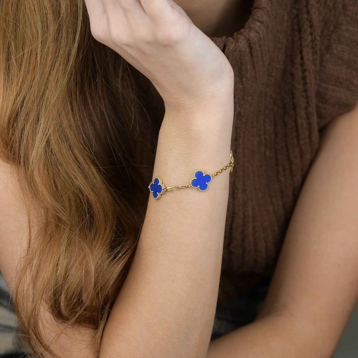 CLOVER 5 MOTIFS BLUE AGATE BRACELET