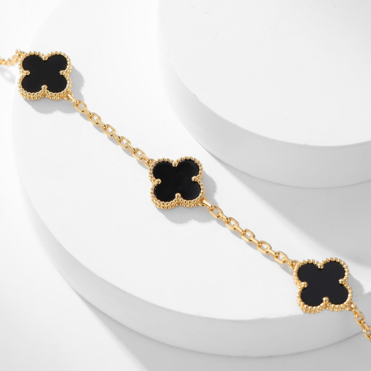 CLOVER 10 MOTIFS ONYX NECKLACE