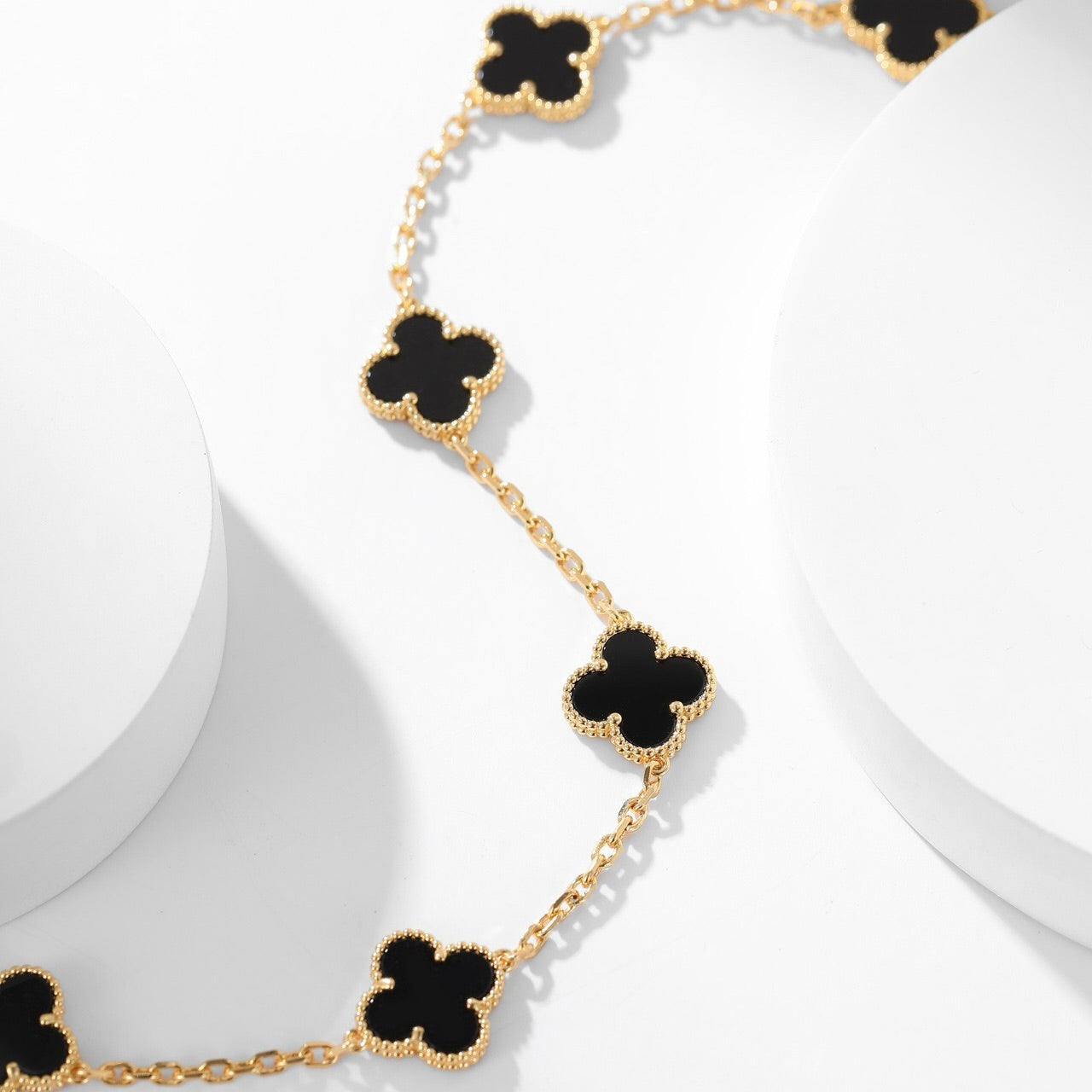 CLOVER 10 MOTIFS ONYX NECKLACE