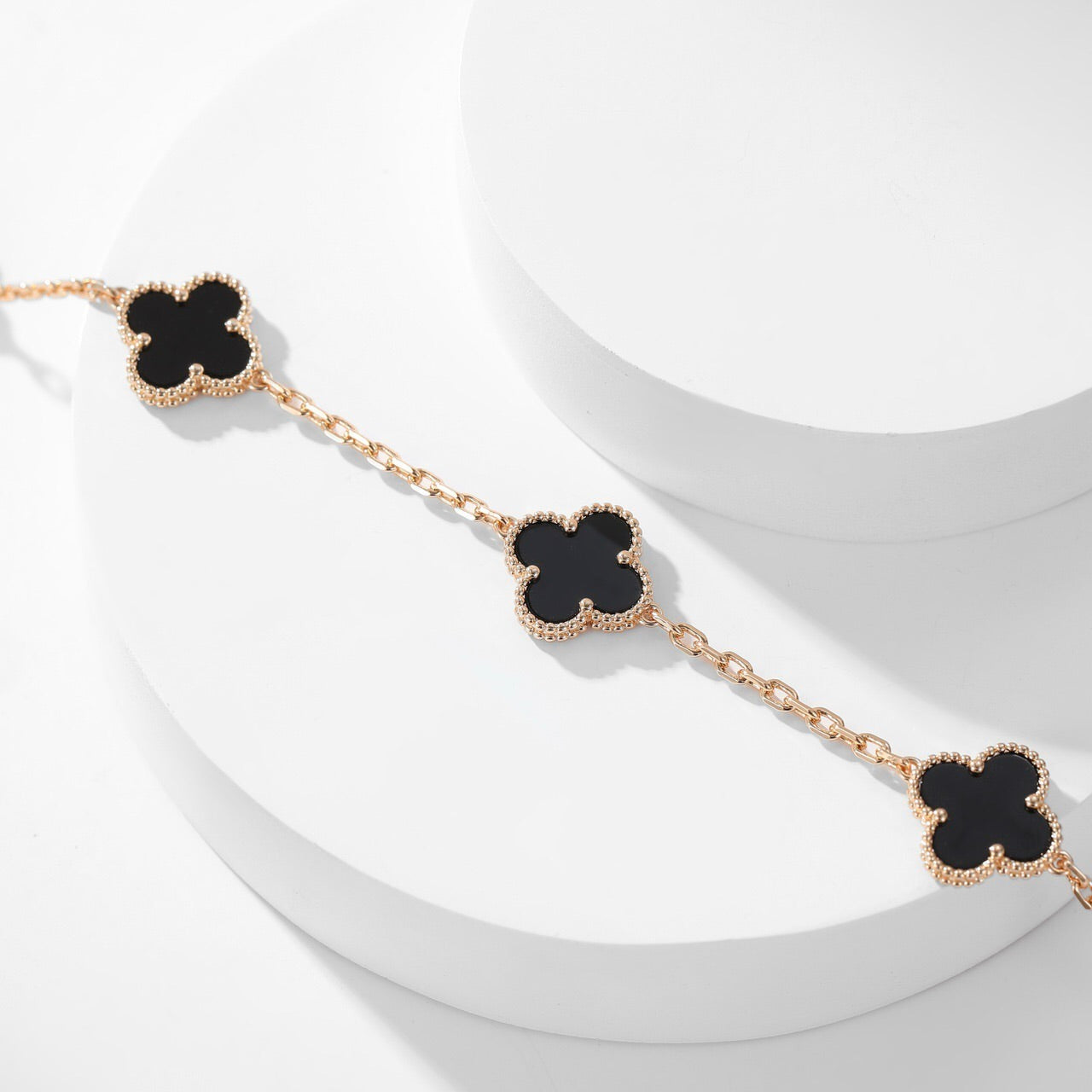 CLOVER 10 MOTIFS ONYX NECKLACE