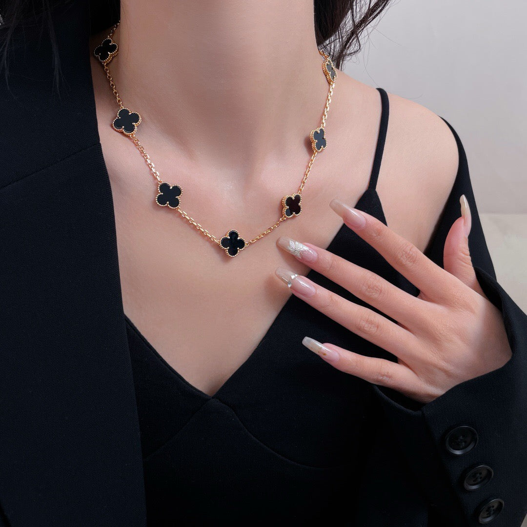 CLOVER 10 MOTIFS ONYX NECKLACE